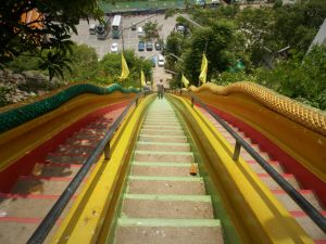 Escaliers Wat Tham Seua et Wat Tham Khao Noi