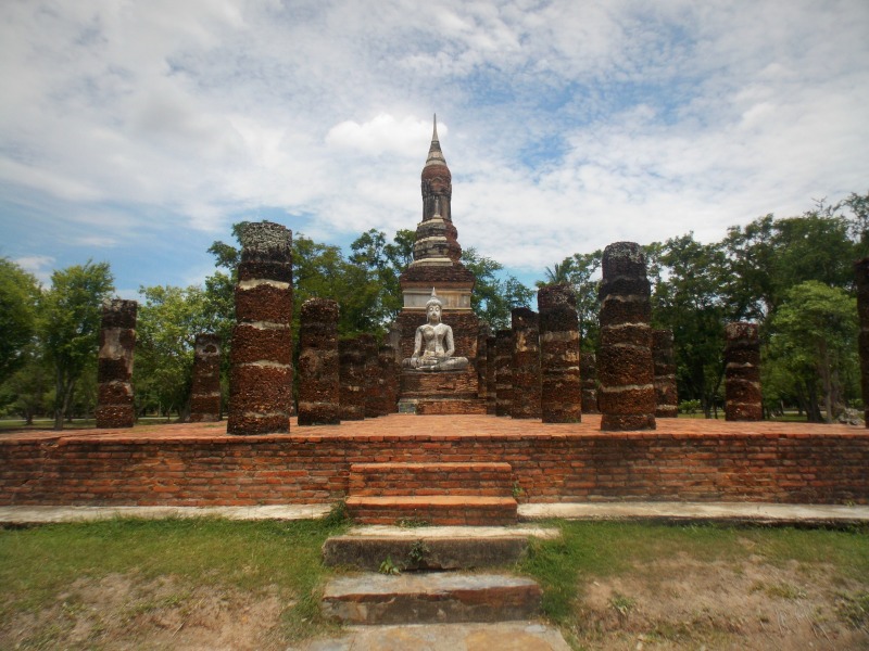 wat-sukhothai